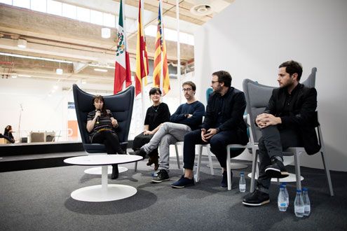 Actiu ouvre un débat au Salon Habitat de Valencia lors d'une table ronde «Nouvelles  manières  de se sentir mieux et  de tester un espace»