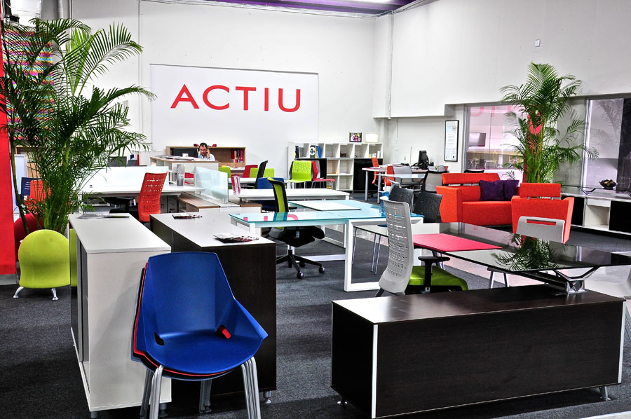 Systronics merge technology and Actiu furniture into its new offices in Puerto Rico