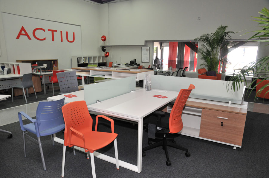 Systronics merge technology and Actiu furniture into its new offices ... Systronics merge technology and Actiu furniture into its new offices ...