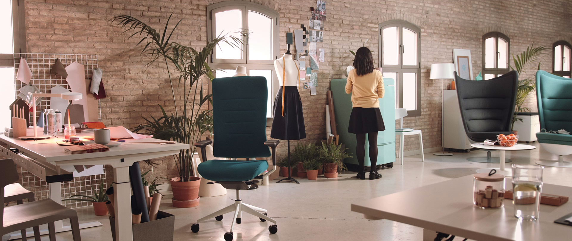 TNK Flex, an office chair which anticipates your movements