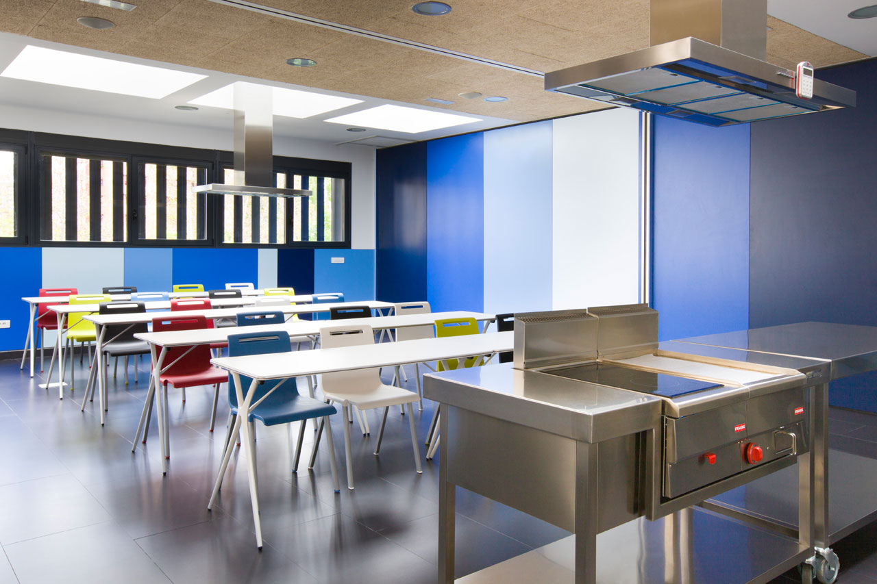 Atractiva Mesas Y Sillas De Cocina De Diseno #5: Escuela-internacional-de-cocina-gallery-7.jpg Atractiva Mesas Y Sillas De Cocina De Diseno #5: Escuela-internacional-de-cocina-gallery-7.jpg